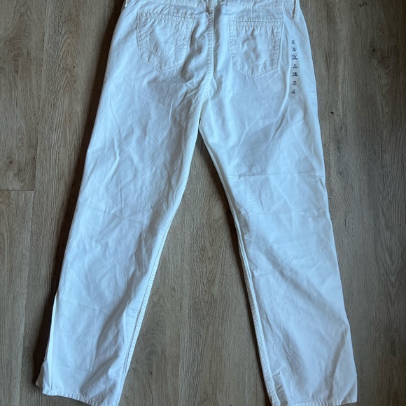 Never worn True Religion Chino Pants in white - Picture 3 of 3